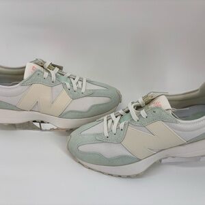 NWT Size 10. No box New Balance Women's Mint and Beige Sneakers.